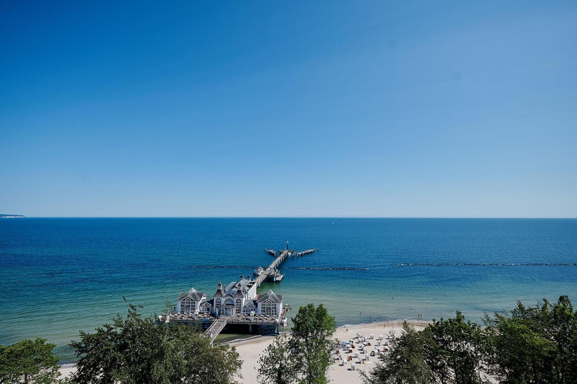 Pool Und Sauna Mit Meerblick, Direkt An Der Seebruecke - First Sellin Fewo 3 8 Екстериор снимка